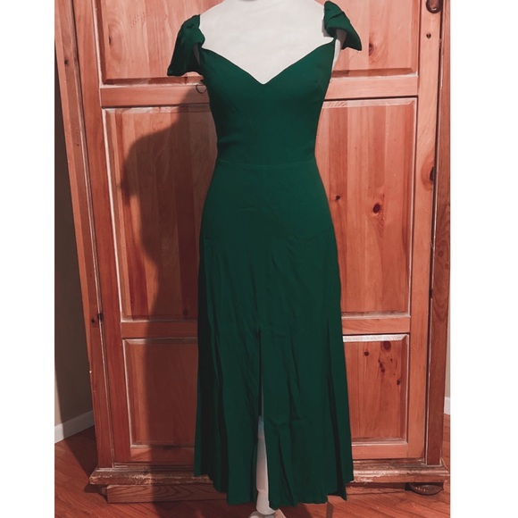 NWT Reformation Baxley Emerald Heart Shaped Neck Green  Fitted Dress Sz 4 US - Picture 3 of 9